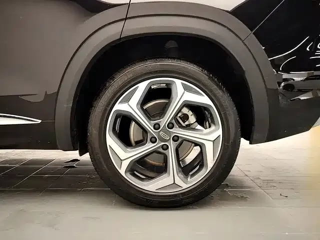 Geely Xingyue L — Фото автомобиля 16