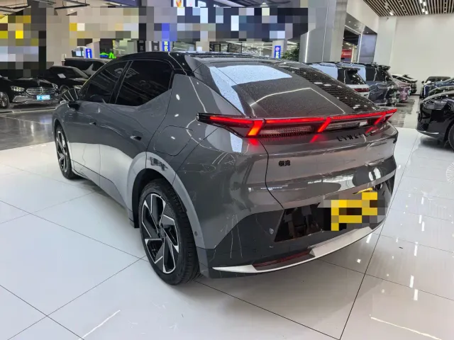 Lynk & Co Z20 — Фото автомобиля 20