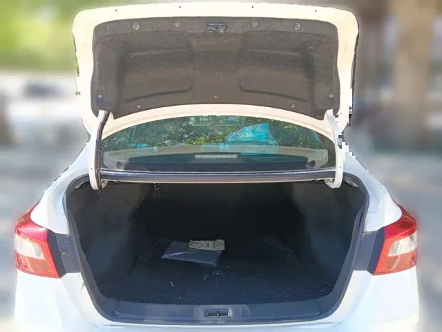 Nissan Sylphy — Фото автомобиля 9