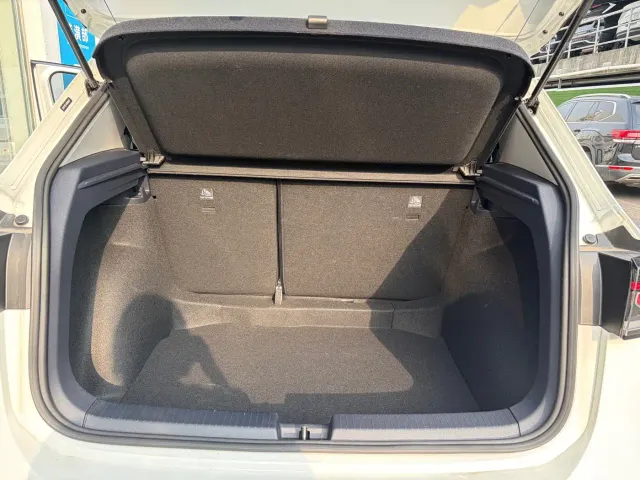 Volkswagen Tharu — Фото автомобиля 4