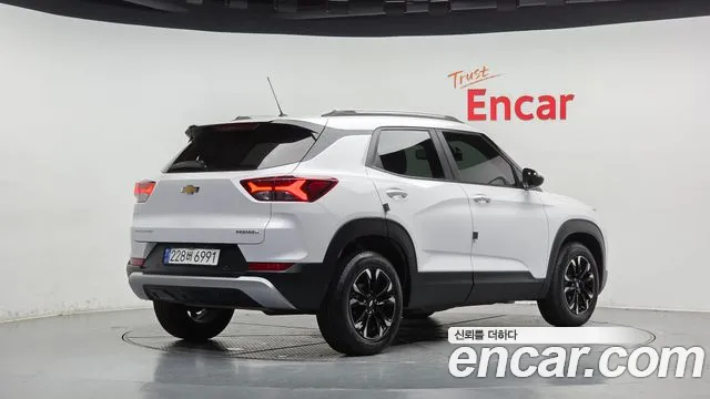 Chevrolet Trailblazer — Фото автомобиля 2
