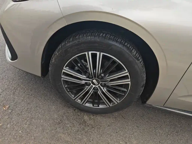 Geely Galaxy Stellar 6 — Фото автомобиля 22