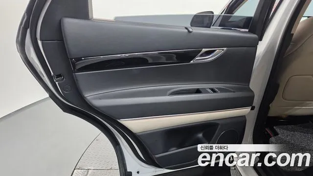 Genesis GV80 — Фото автомобиля 14