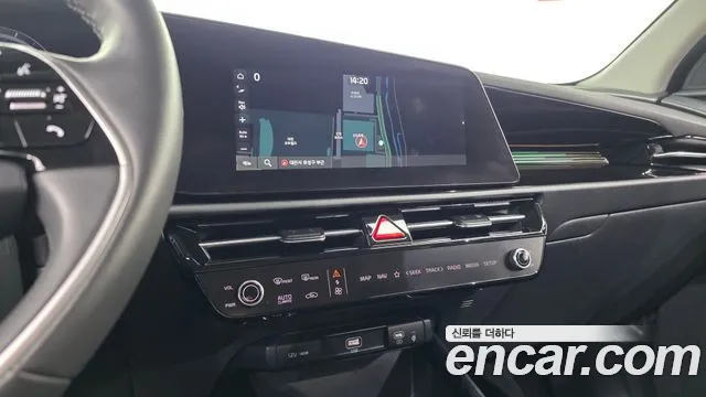 Kia Niro — Фото автомобиля 19