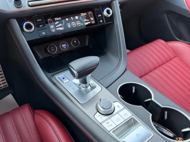 Genesis G70 — Фото автомобиля 18