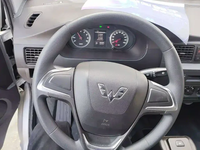 Wuling Rongguang EV — Фото автомобиля 10
