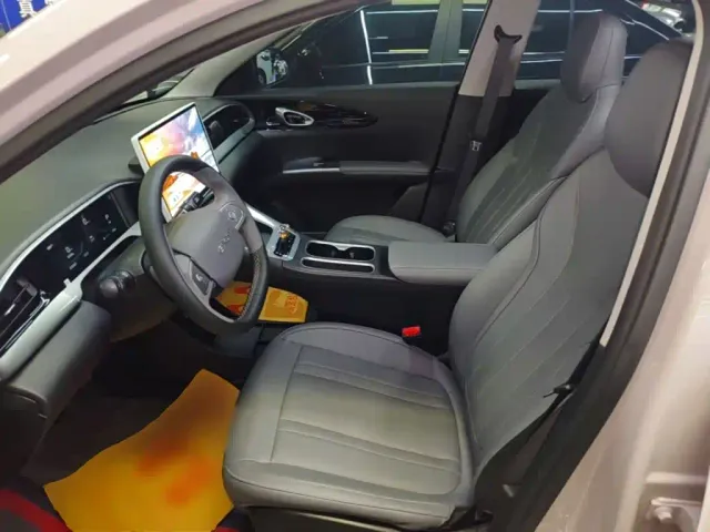 Geely Starry Wish — Фото автомобиля 14
