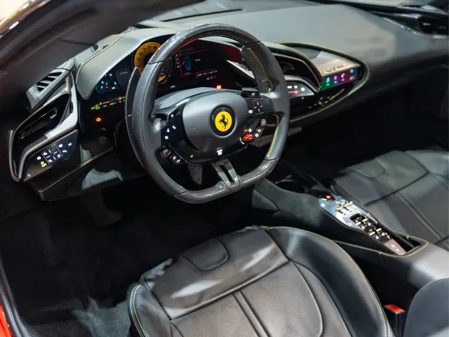 Ferrari SF90 — Фото автомобиля 11