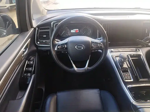 GAC Trumpchi M8 — Фото автомобиля 10