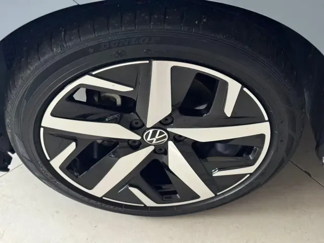 Volkswagen Lamando — Фото автомобиля 4