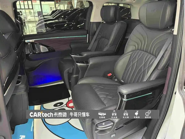 GAC Trumpchi M8 — Фото автомобиля 25