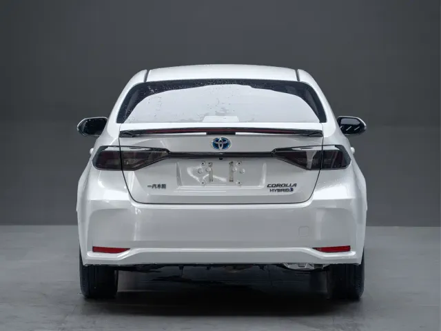 Toyota Corolla — Фото автомобиля 11