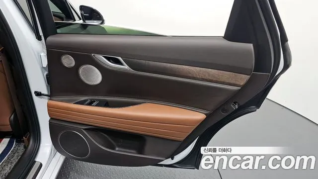 Genesis G80 Electrified G80 (RG3) — Фото автомобиля 22