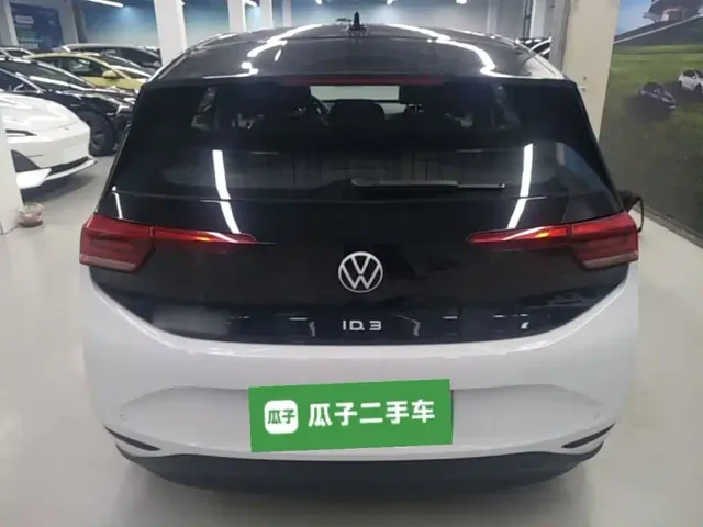 Volkswagen ID.3 — Фото автомобиля 5