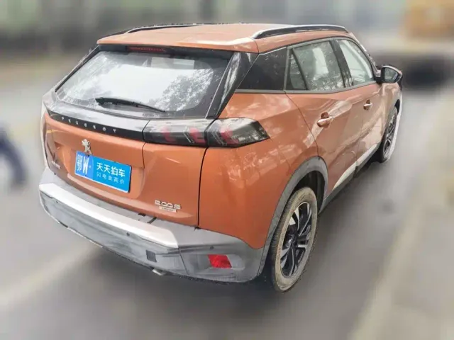 Peugeot 2008 — Фото автомобиля 2