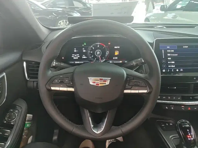 Cadillac CT5 — Фото автомобиля 10