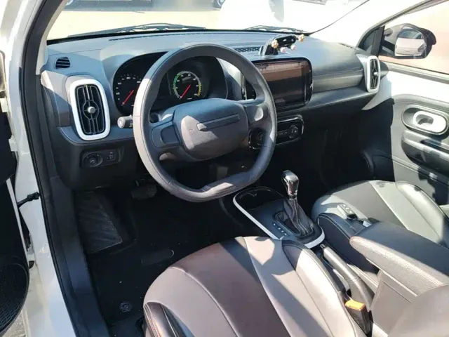 Roewe Clever — Фото автомобиля 9