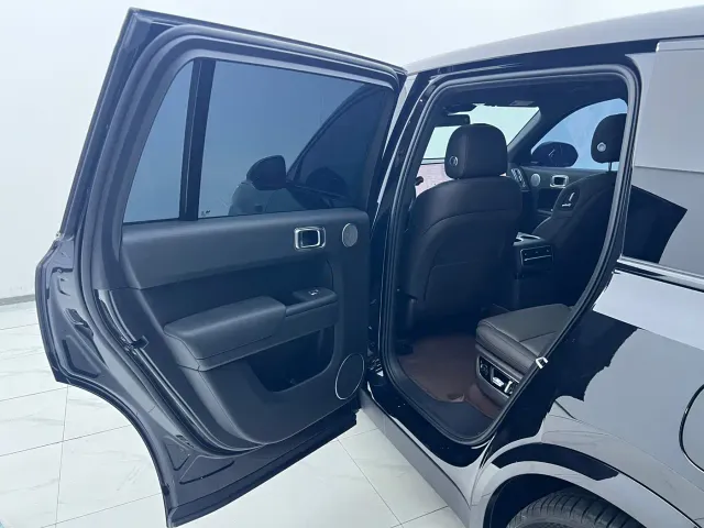 Li Auto Li Xiang L9 2022 Max — Фото автомобиля 13