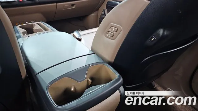 Kia EV9 — Фото автомобиля 26