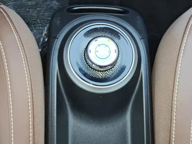 Wuling Bingo — Фото автомобиля 16