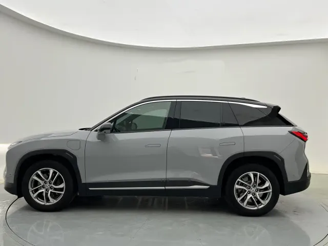 Nio ES6 — Фото автомобиля 4