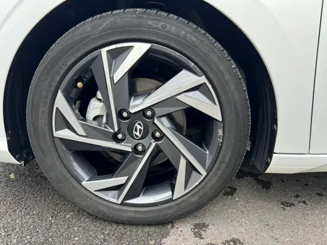 Hyundai Elantra — Фото автомобиля 10