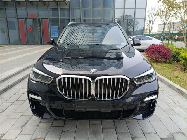 BMW X5 — Фото автомобиля 2