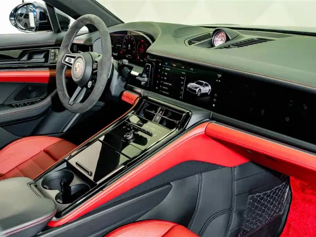 Porsche Panamera — Фото автомобиля 18