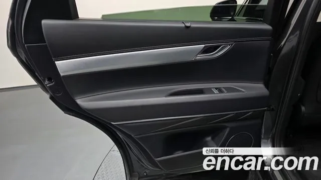 Genesis GV80 — Фото автомобиля 14