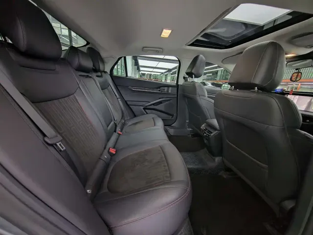 Ford Mondeo — Фото автомобиля 6