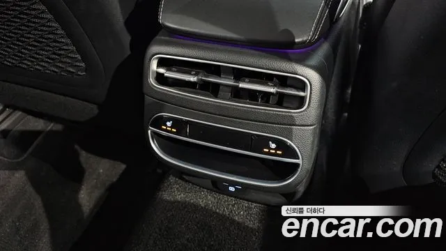 Genesis GV70 — Фото автомобиля 18