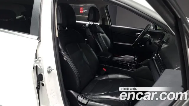 Kia Sportage Sportage 5-е поколение Дизель 2.0 2WD — Фото автомобиля 10