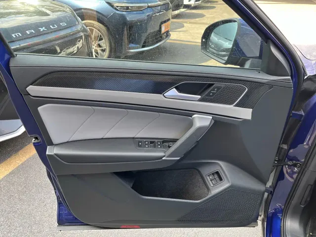 Volkswagen Tayron GTE Plug-in Hybrid — Фото автомобиля 6
