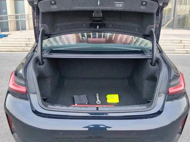BMW 3 Series — Фото автомобиля 5