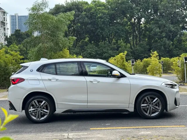 BMW X2 — Фото автомобиля 4