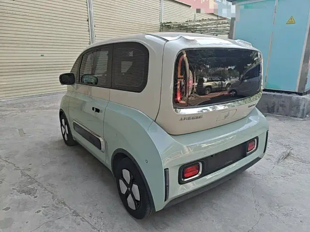 Baojun KiWi EV — Фото автомобиля 4