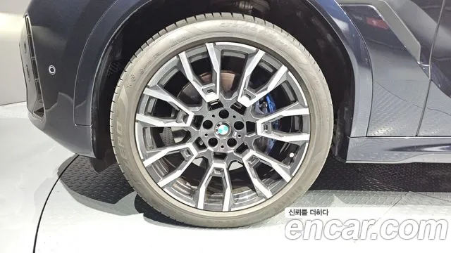 BMW X6 xDrive40i M Sport — Фото автомобиля 5