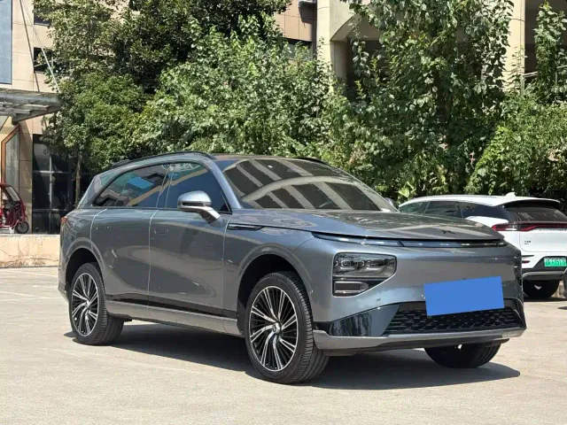 Xpeng G9 — Фото автомобиля 3