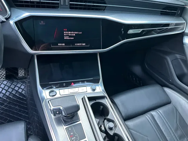 Audi A7 — Фото автомобиля 8