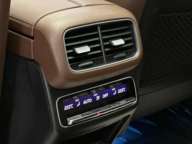 Mercedes-Benz GLE-Class — Фото автомобиля 15