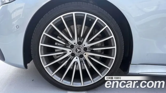 Mercedes-Benz S-Class — Фото автомобиля 5