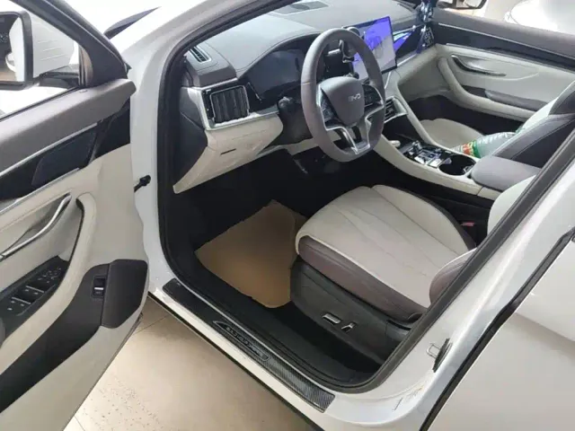 BYD Song PLUS — Фото автомобиля 15