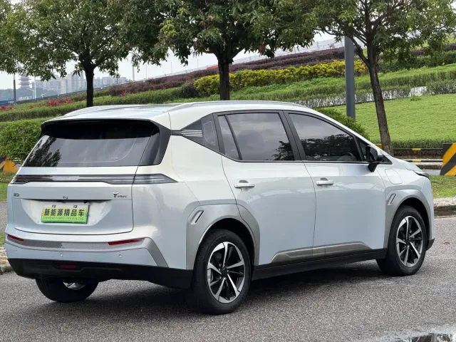 GAC Aion Y — Фото автомобиля 19