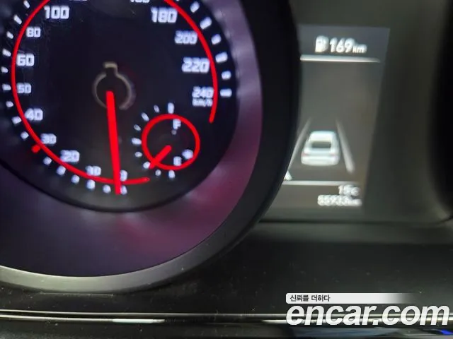 Hyundai Avante — Фото автомобиля 2