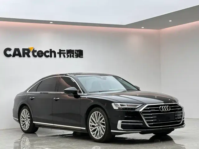 Audi A8 — Фото автомобиля 6