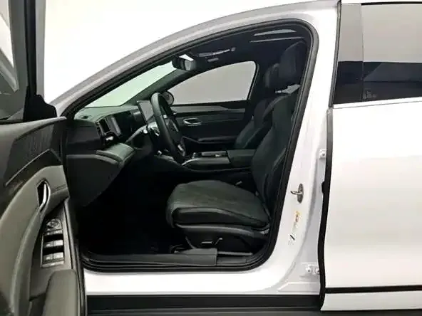 BYD Qin L — Фото автомобиля 5