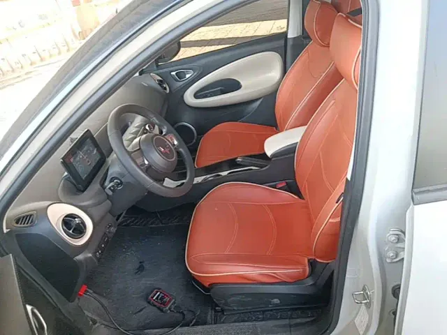 Wuling Bingo — Фото автомобиля 14