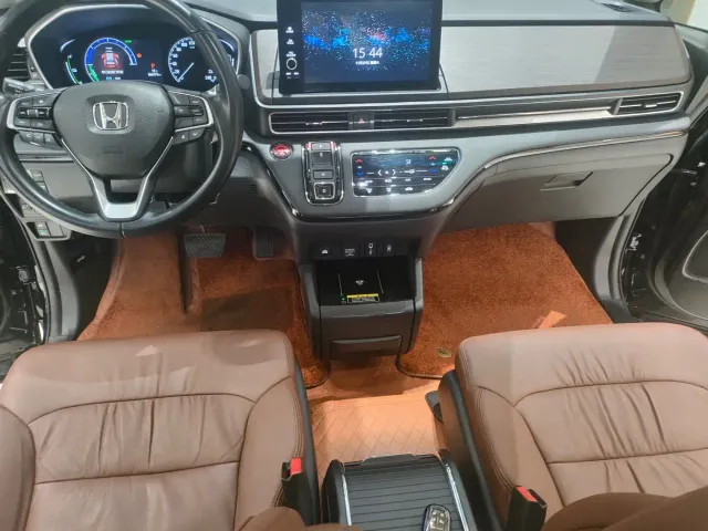 Honda Odyssey — Фото автомобиля 8