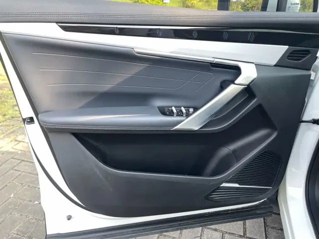 Geely Boyue L — Фото автомобиля 12