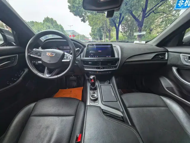 Cadillac CT5 — Фото автомобиля 7